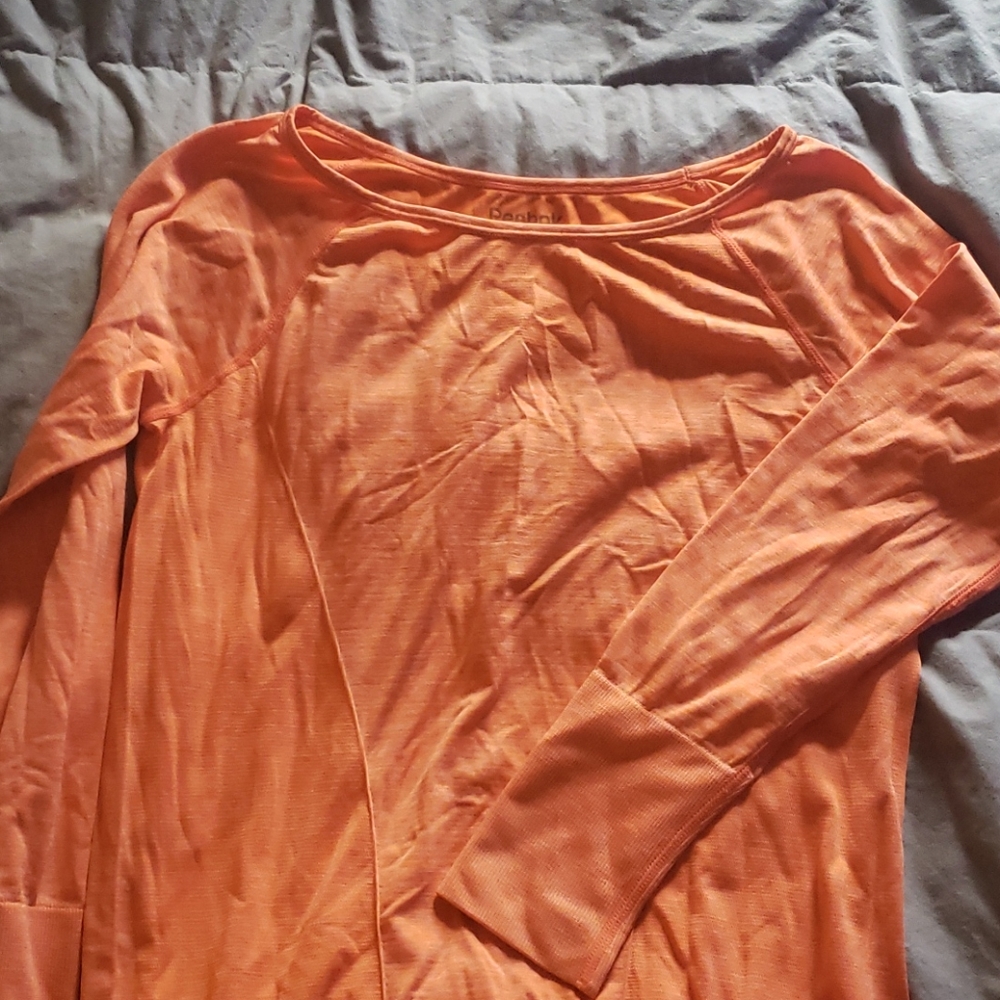 $5/$25 Reebok athletic top
